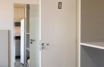 Lou Suítes - 8 - com sacada e vista da cidade - Foto 19