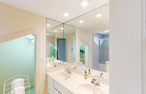 Bromley Village - Clovers 767A - Photo 12