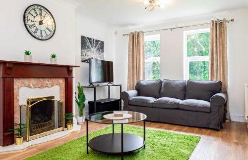 Spacious 4 Bedroom Home in Central Milton Keynes - Foto 8