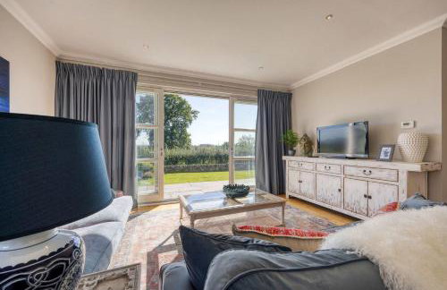 Stunning 4 Bedroom Farmhouse - Foto 3