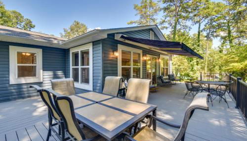 Spacious Lake Hartwell Home with Private Boat Dock! - Foto 2