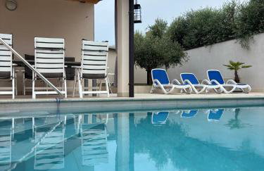 Villa Silver Novigrad with private pool - Photo 6