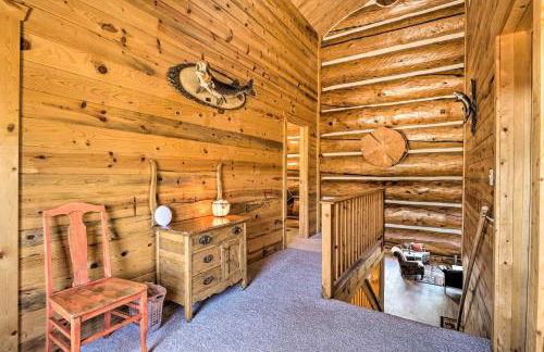 Less Than 1 Mi to Lake Granby Log Cabin with Fire Pit - Foto 19