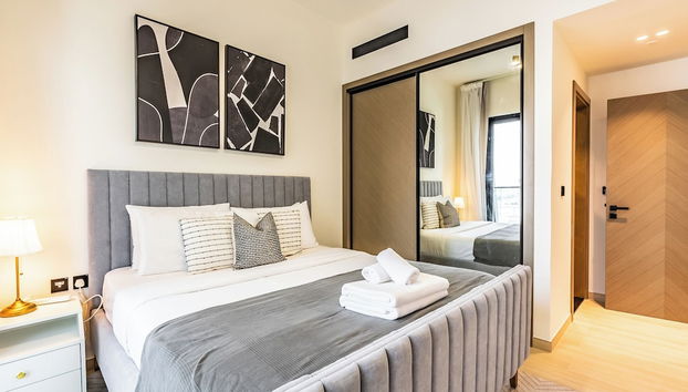 Experience a One-of-a-Kind Escape in JVC - Foto 5, Habitación