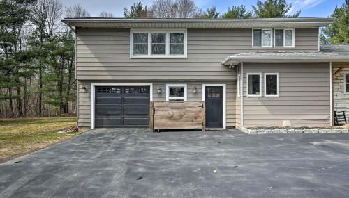Stylish Pine Plains Home Near Parks and Hiking! - Foto 3