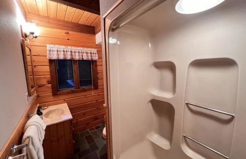 Perfect Mountain Getaway - Photo 13