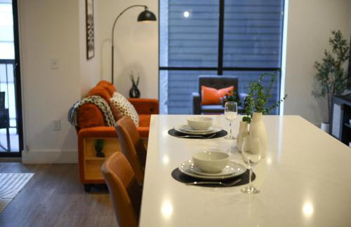 LUX Studio King Bed Free Parking Gym New - Foto 48