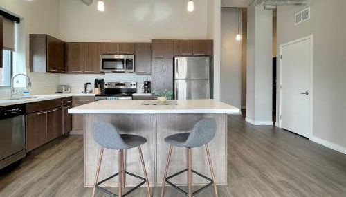 2BR 2 BA Apt Downtown wHot Tub & Amenities! - Foto 4