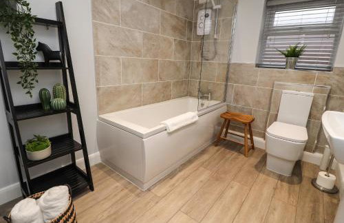 The bungalow at 46 Church St - Foto 27