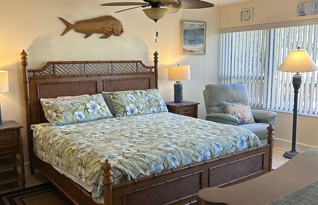 Gorgeous 2 bedroom condo with panoramic views of the Atlantic Ocean. 2 Condo by RedAwning - Photo 3