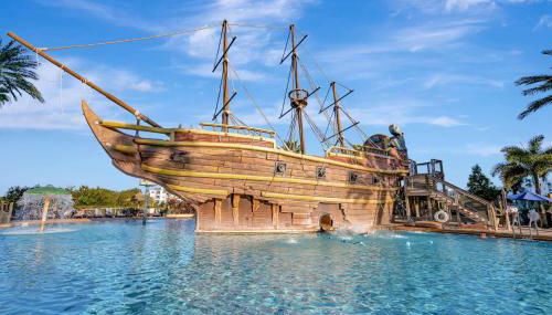 2BR Fireworks View with Pool & Spa 5 Minutes to Disney - Foto 3