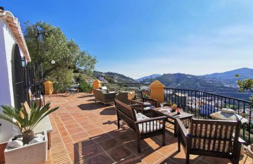 Casa Madre Tierra con jacuzzi piscina zona de barbacoa y preciosas vistas - Foto 26