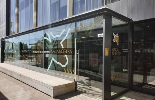 Bonito Apto Cinco Torres Plaza Castilla - Foto 56