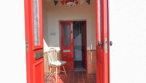 Fuchsia Cottage - Photo 3