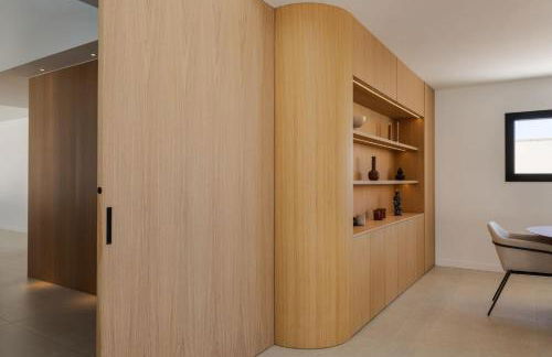 Ultra-Modern 5-Bed Luxury Chalet with Private Pool & Home Cinema 13 Min To Beach - Foto 18