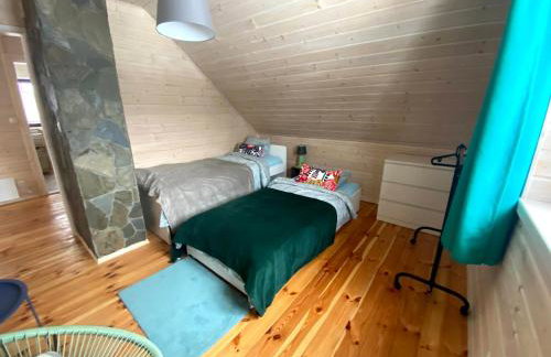 Górskie Formy - drewniany dom w górach z balią - Foto 17