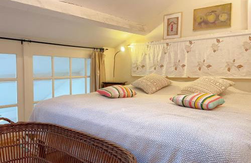 Charmant gîte à Pontlevoy avec cour privée, vélos, terrasse et proche des châteaux et commerces - FR-1-491-353 - Photo 9