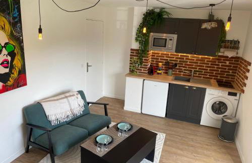 Unique Urban Art Studio - Photo 2