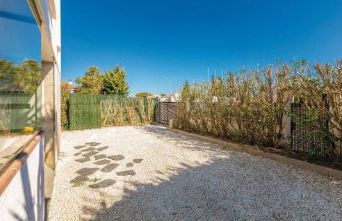 Awesome Home In Sant Pere Pescador - Foto 16