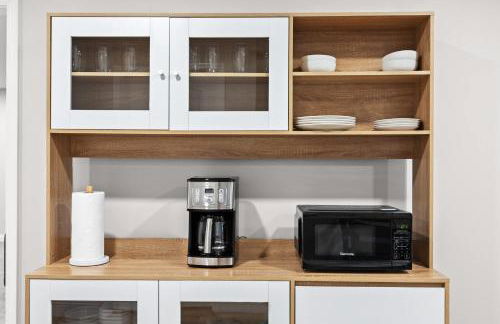 Charming 4-BR Retreat in the Heart of Clarksville - Foto 35