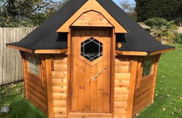 Romantic Treehouse with Hot Tub & BBQ Lodge - Foto 12