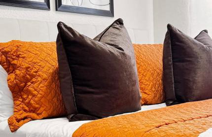 Modern 3BR Retreat with Comfort & Style Near Disney - Foto 15