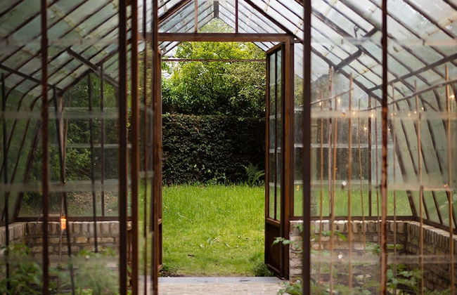 La Petite For t Antique Countryside Greenhouse - Photo 42