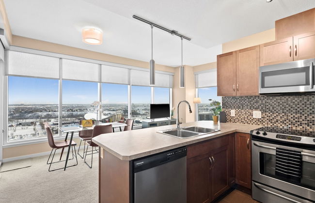 GLOBALSTAY. Modern Downtown Condos. Free parking - Photo 38