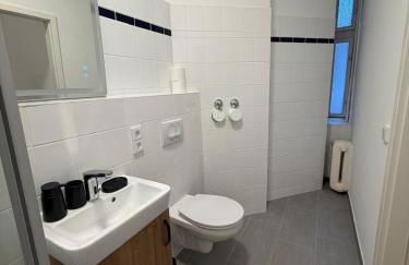 Jomi Stays - Kudamm - Foto 61