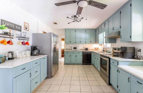 Golden Isles Lrge Home- Huge Pool, Hot Tub, Game Rm - Foto 14