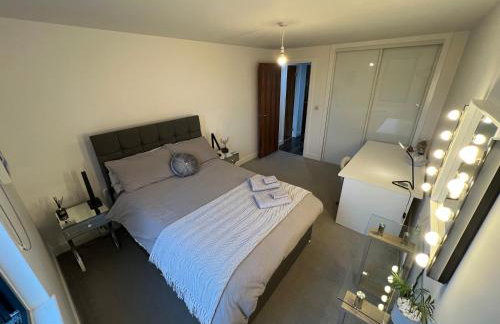 Perfect-City Centre-Apartment - Photo 10