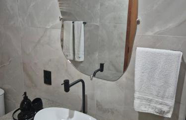 Chalé da Cachoeira - Cachoeira particular dentro da hospedagem - Foto 50