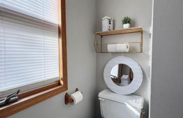 Haven @ the Lake | Hot Tub | Fire Pit| Fireplace - Foto 16