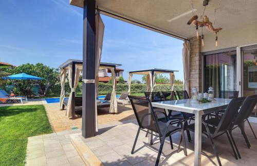 Holiday Home in Novigrad with Pool near Beach - Foto 47