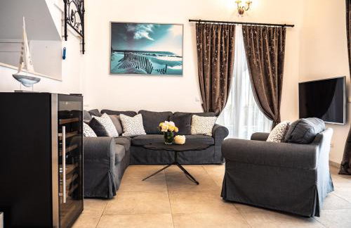 Elegant Hvar town villa with pool - Photo 10