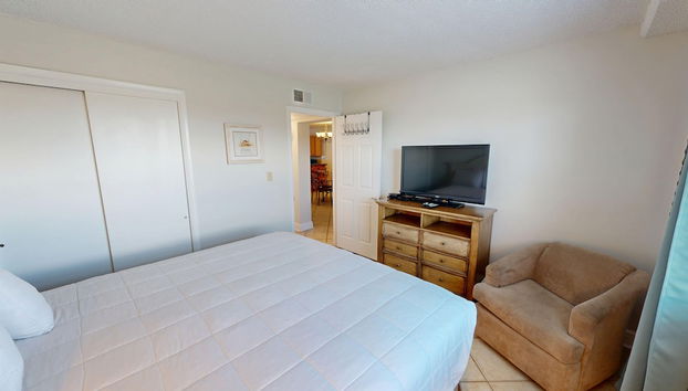 Venus 208 1 BR on Okaloosa Island with Gulf Front Access by RedAwning - Foto 4, Habitación