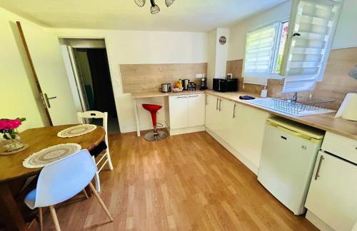 Appartement entrée privative, terrasse et jardin - Photo 2