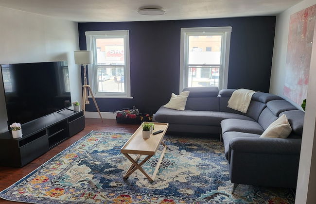 JstLikeHome - Old Ottawa - Photo 12