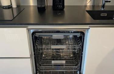 Le Domaine Réservé , parking et écrin de verdure - Foto 6