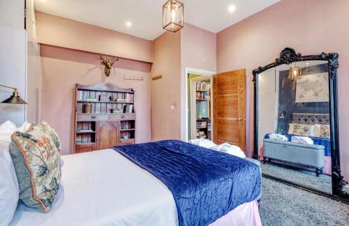 Sunny Corner Apartment in Center of London - Photo 14