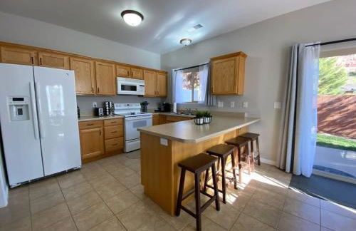 Family Friendly Townhome in Kanab Pool & Hot Tub - Foto 15