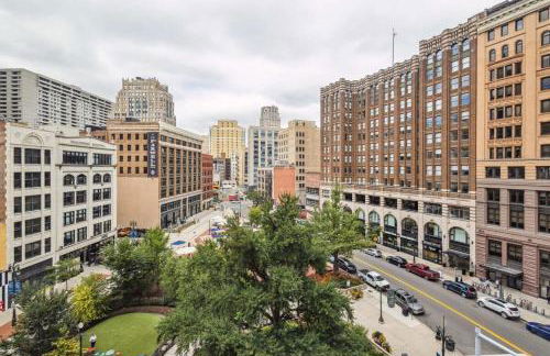 2BR Executive Downtown Apartment - Photo 80