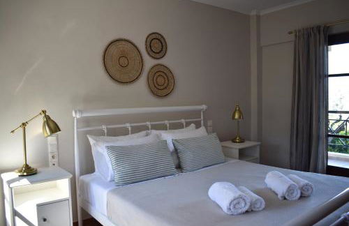 Ampelos Hillside Villa - Photo 9