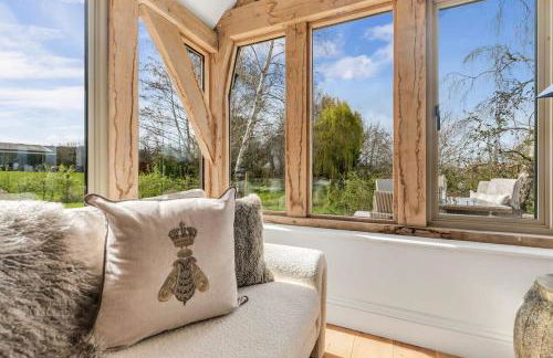 Honeysuckle Cottage - Hot Tub Packages Available - Photo 22