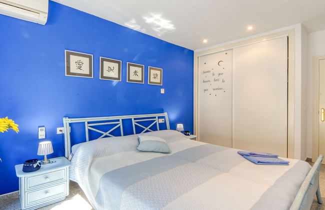 4 bedroom House in Castelló d'Empúries with private pool and garden - Photo 17