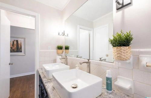 Southern Charm l 5BR l Sleeps 14 l A Location - Foto 19