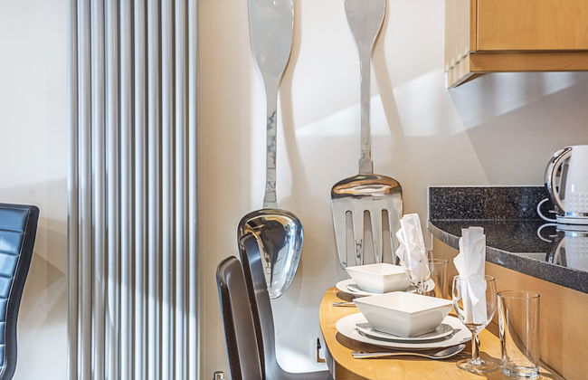 Canary Wharf Luxury Apartments - Photo 43