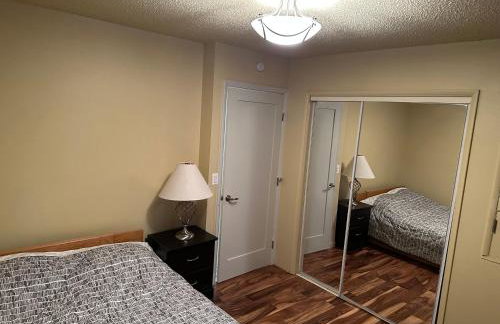 Forget Me Not Home by Airport Upstairs with Deck - Foto 10