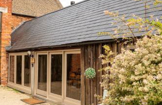 Cosy Cotswolds Farm Stay with Log Burner - Peaceful Winter Retreat - The Dairy - Foto 49