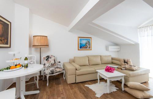 Top of the Hills Apartments LLR - Photo 10